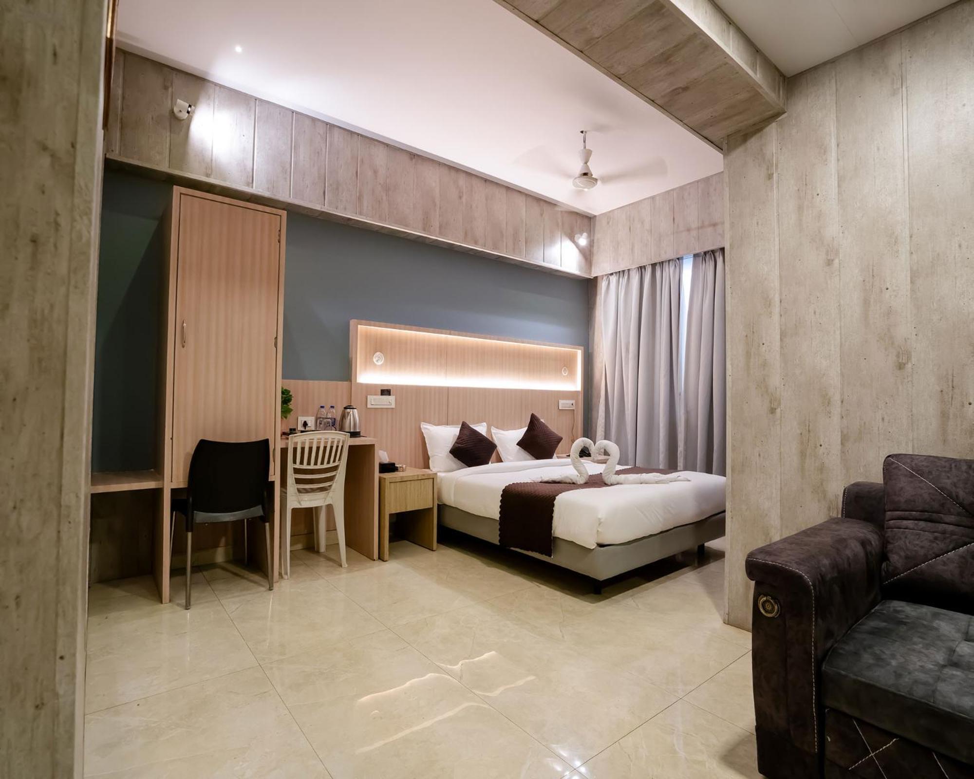 Hotel Grand Seasons- Navi Mumbai Exterior foto