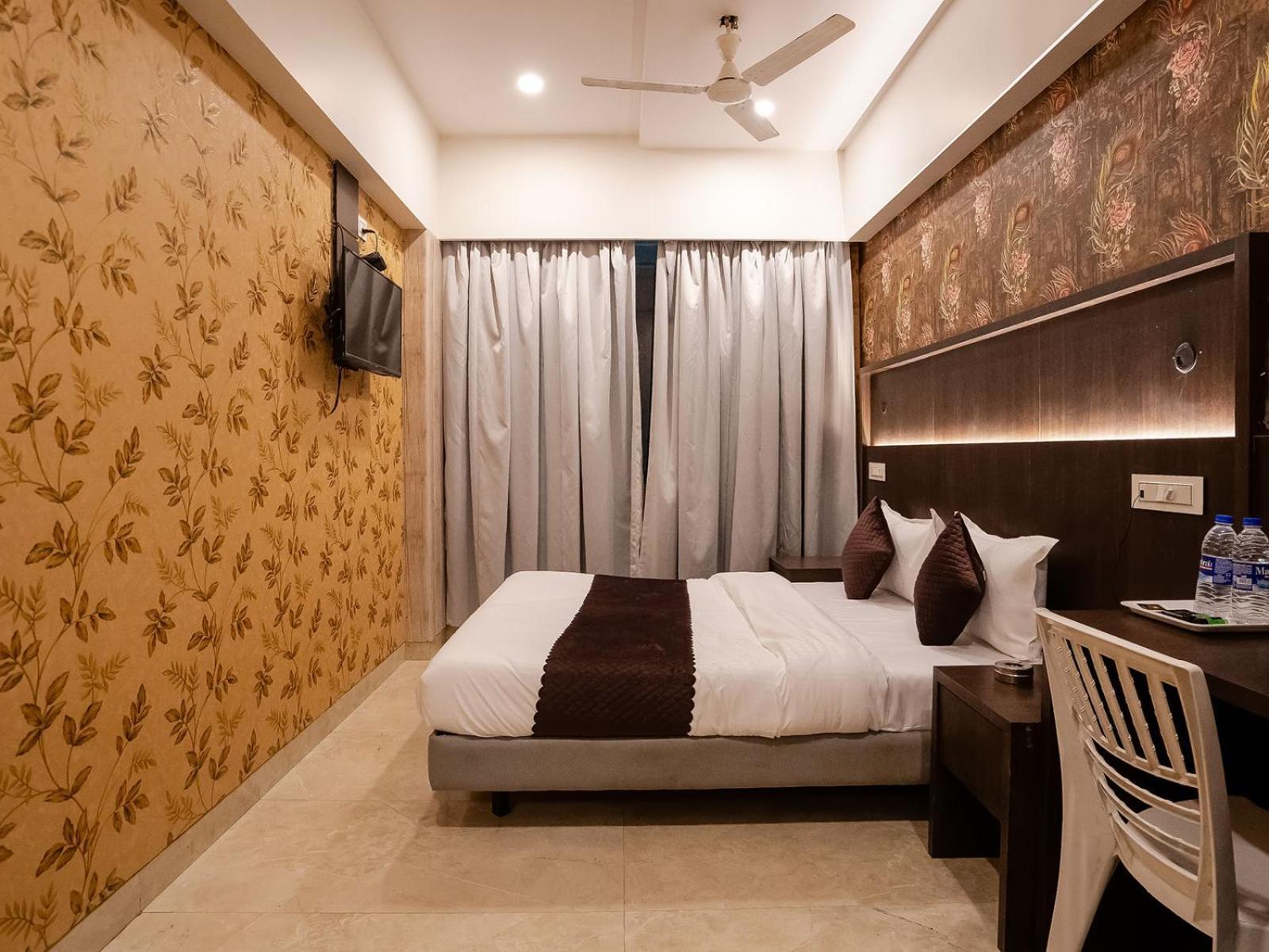 Hotel Grand Seasons- Navi Mumbai Exterior foto