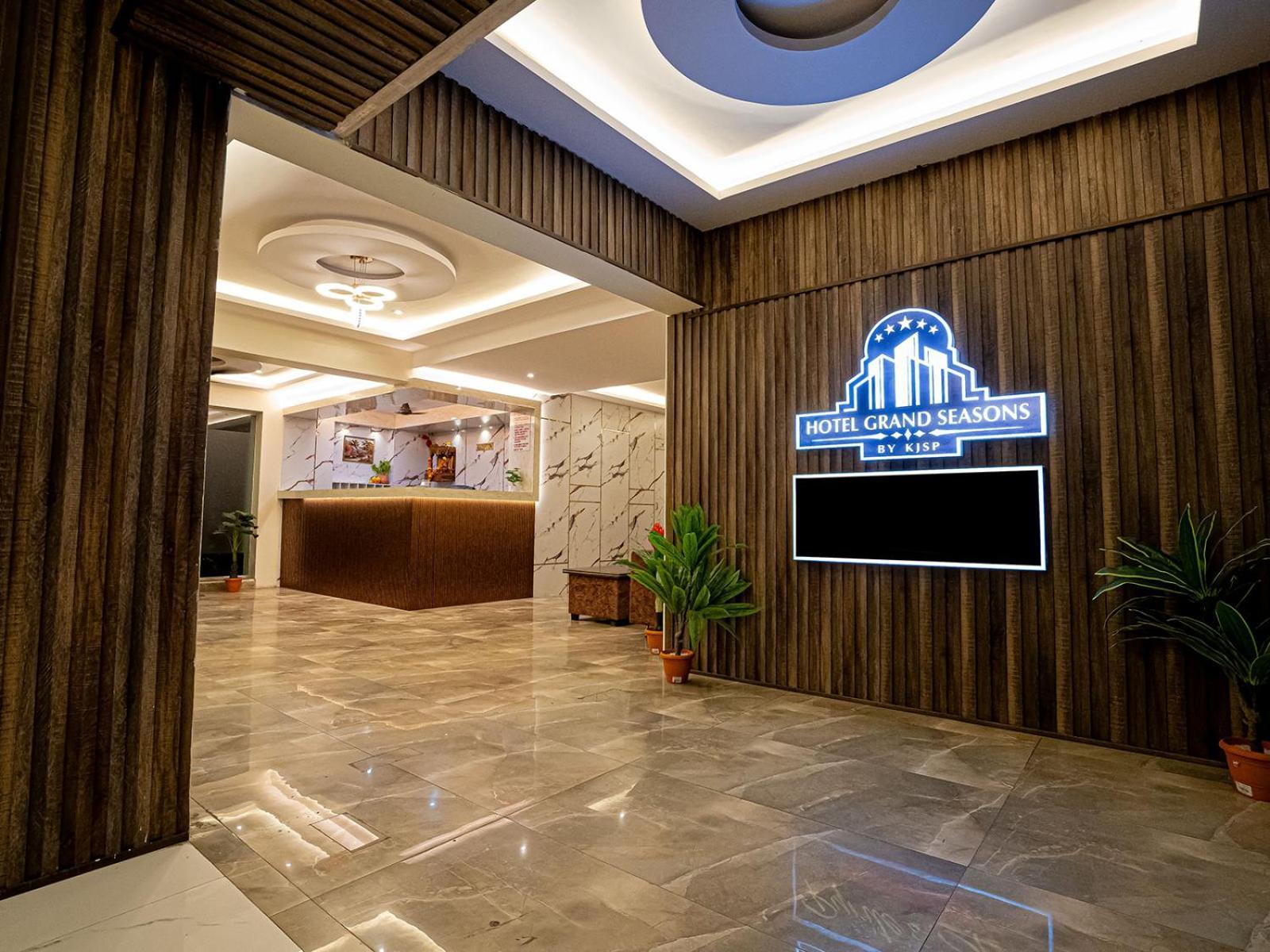Hotel Grand Seasons- Navi Mumbai Exterior foto